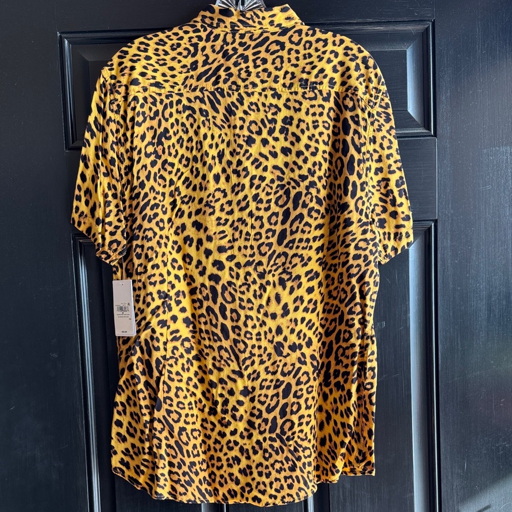Men’s Guess Leopard print shirt - Picture 3 of 6